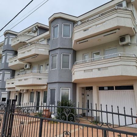 Il Freddo Apartments 울친 외부 사진