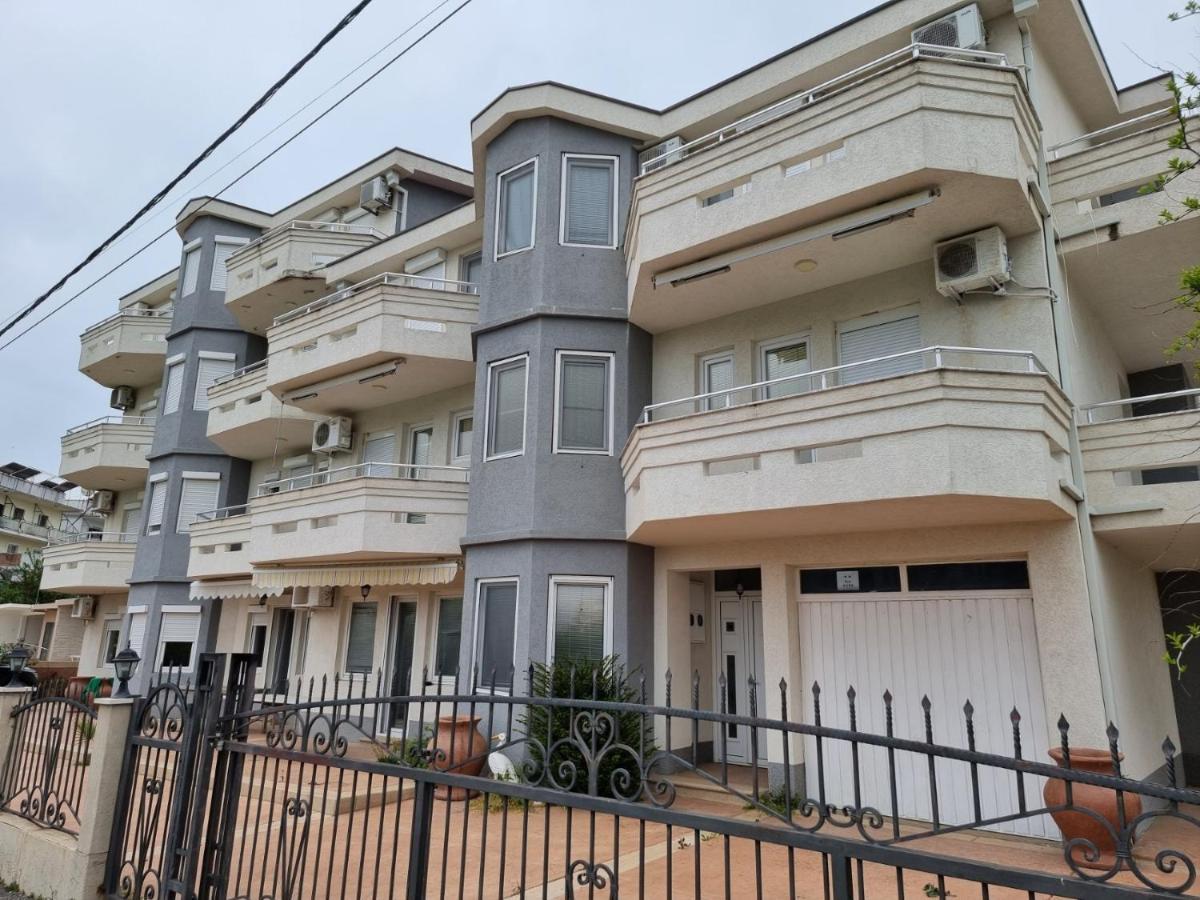 Il Freddo Apartments 울친 외부 사진