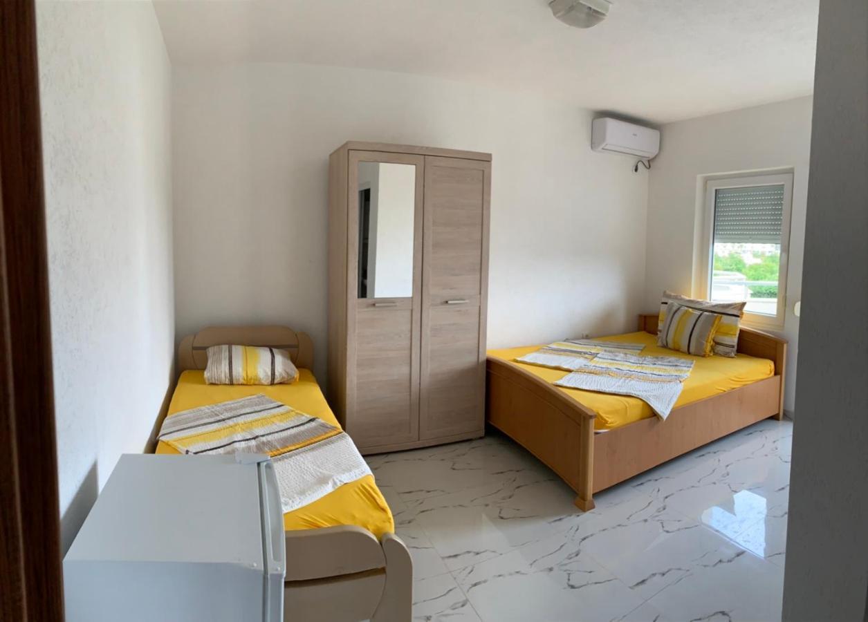 Il Freddo Apartments 울친 외부 사진
